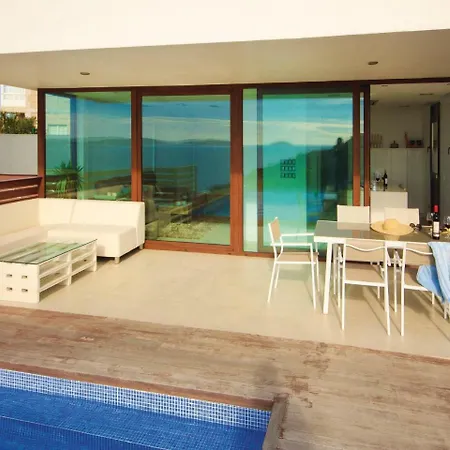Four-bedroom Holiday In Casa de Férias *