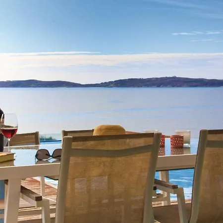 Four-bedroom Holiday In Sanxenxo