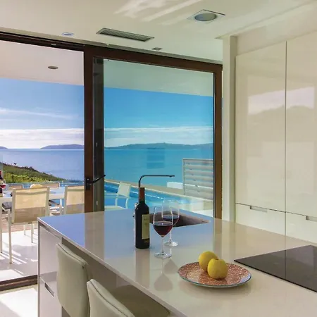 Four-bedroom Holiday In Casa de Férias